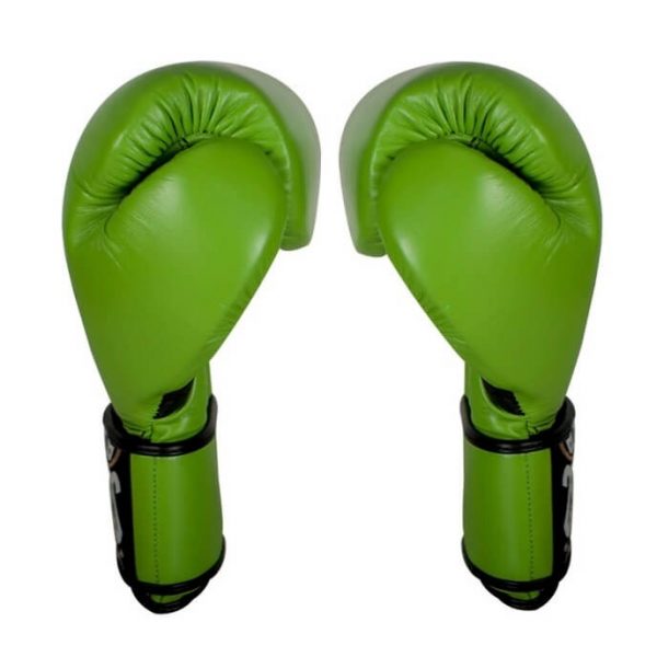 Guantes de entrenamiento de boxeo verdes